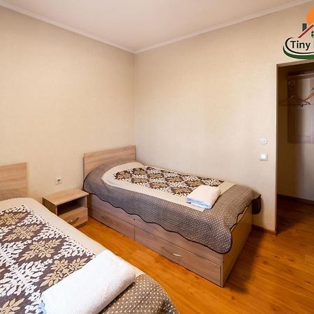 Tiny Hotel Bishkek Ngoại thất bức ảnh